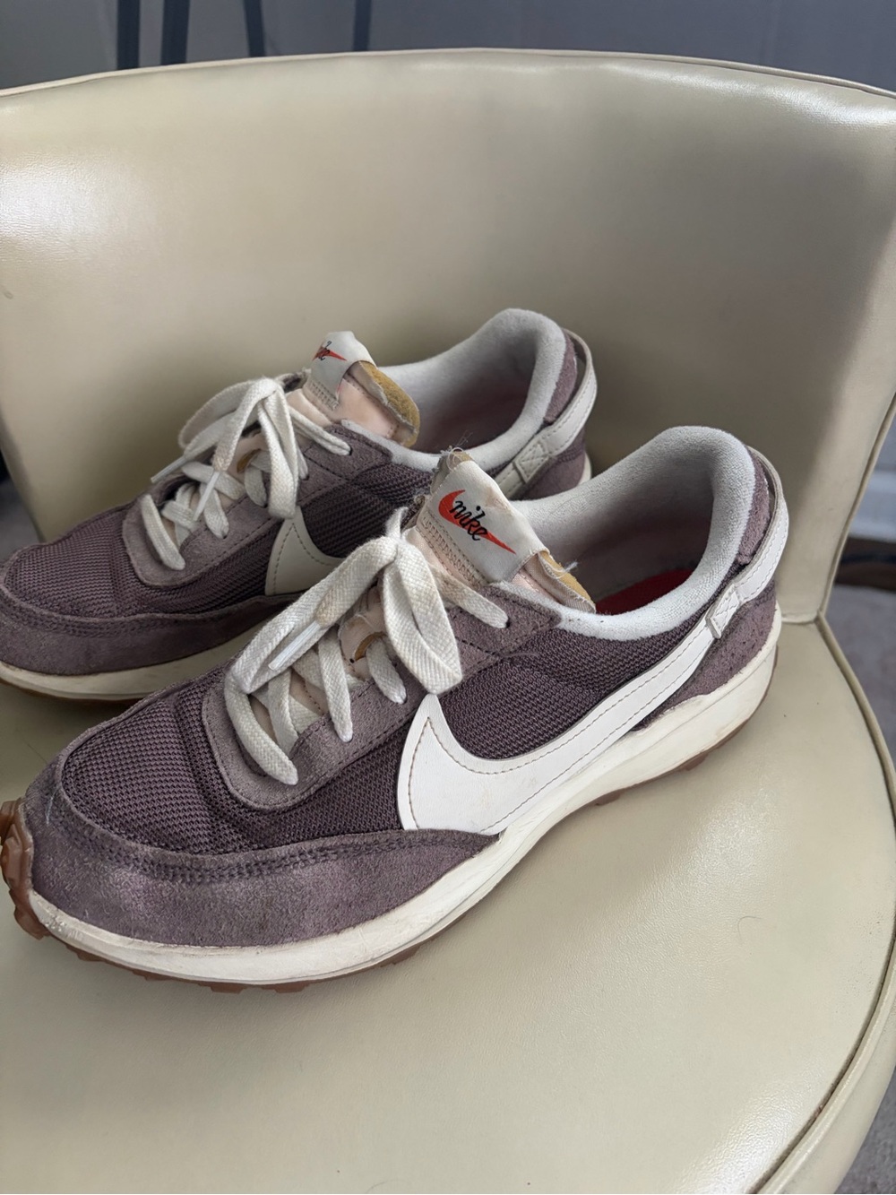 Nike Runner Sneakers in Mauve and White